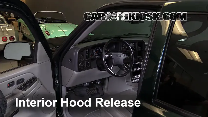 2004 GMC Yukon SLT 5.3L V8 Hood